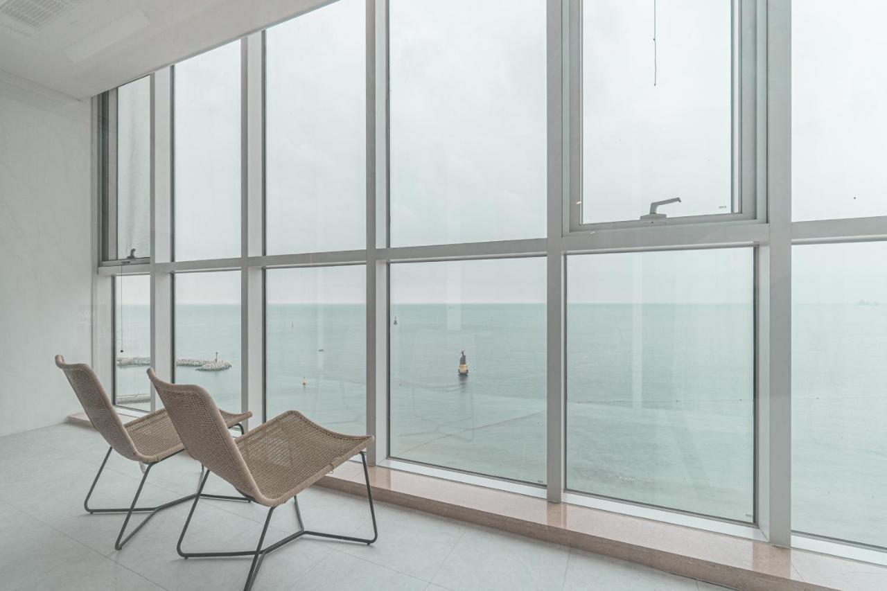 Pale De Cz Condo Busan Bagian luar foto