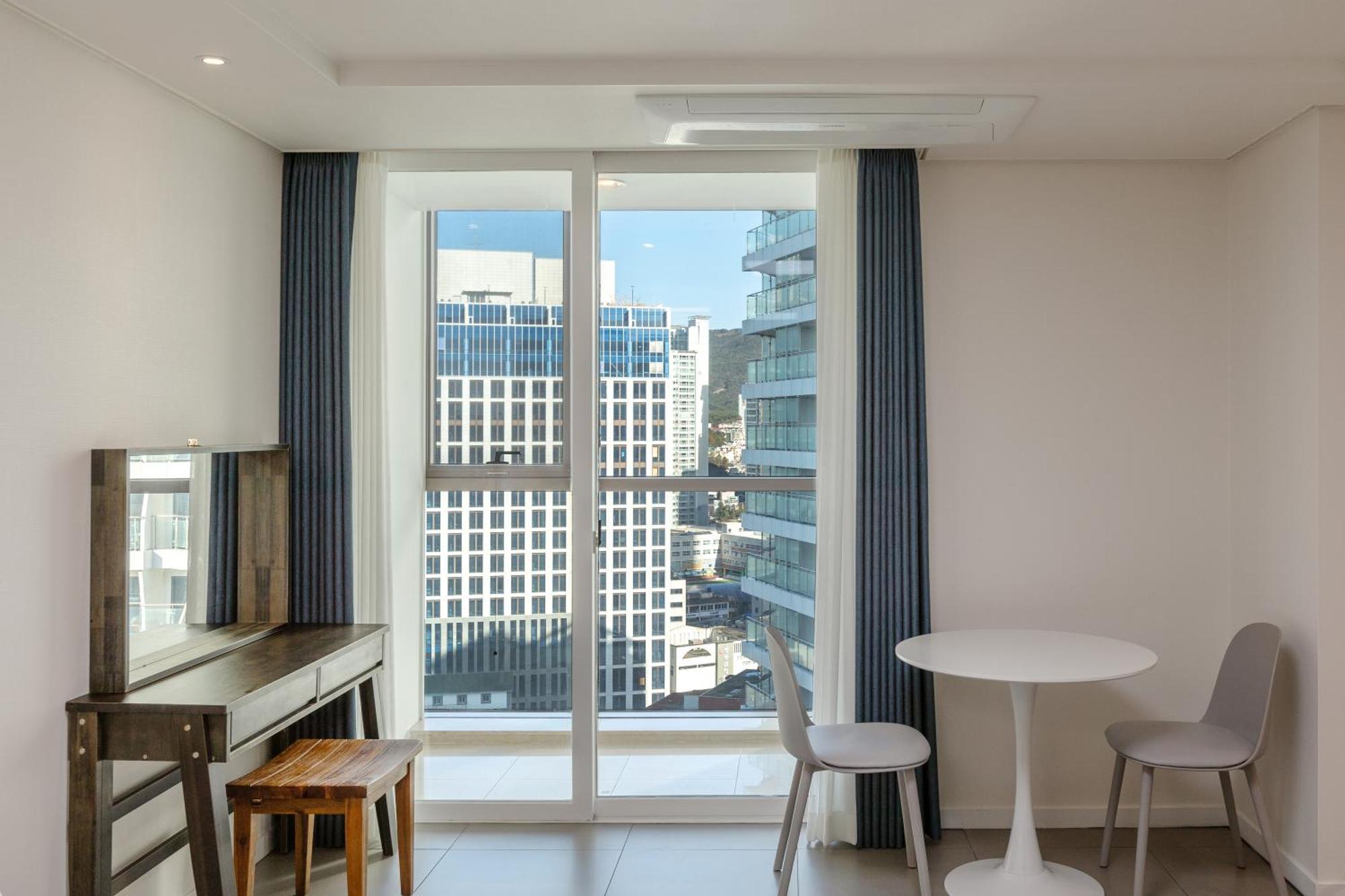 Pale De Cz Condo Busan Bagian luar foto